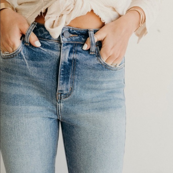 Carly Jean Los Angeles High Rise Cropped Jeans - Picture 2 of 7